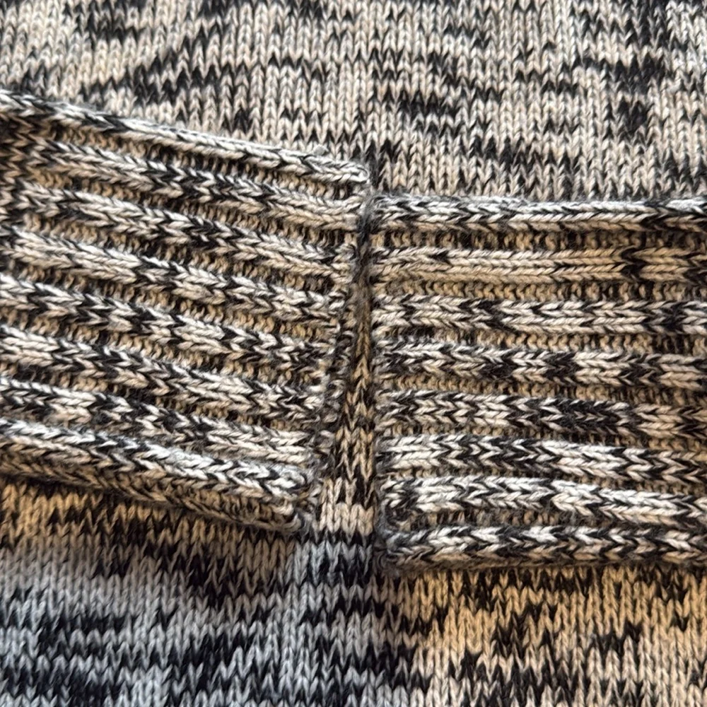 BCX Black and Gray Fringe Sweater Size Small